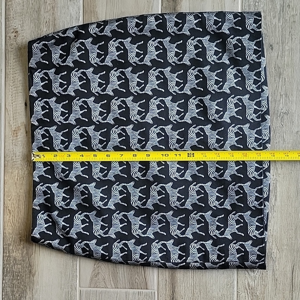 J. Crew Size 4 Zebra Pattern Pencil Mini Skirt - image 4